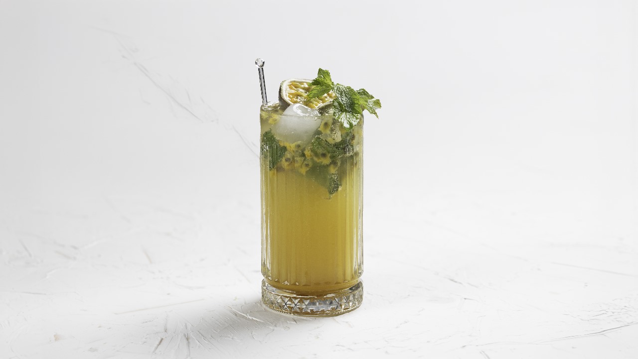 CALAMANSI PASSION MOJITO